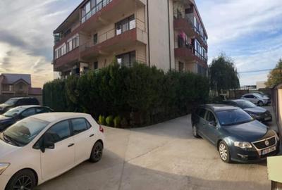 Apartament cu 3 camere decomandat, mobilat în Central