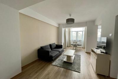 Apartament cu 2 camere semidecomandat în Sala Palatului