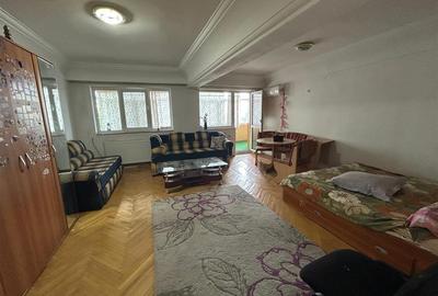 Apartament cu 4 camere de vanzare, zona Teatru - 2