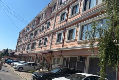 Apartament  Otopeni-str.Oituz cu parcare proprie - 10