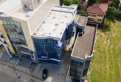 Cladire multifunctionala ultracentrala in Pitesti-1.200 MP UTILI | teren 749 MP - 2