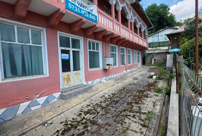 De vanzare spatiu comercial - COMARNIC la DN1 - 18