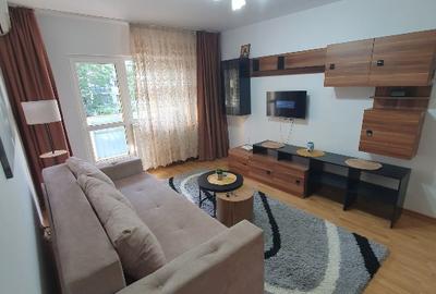 Apartament cu 2 camere decomandat, mobilat în Apărătorii Patriei