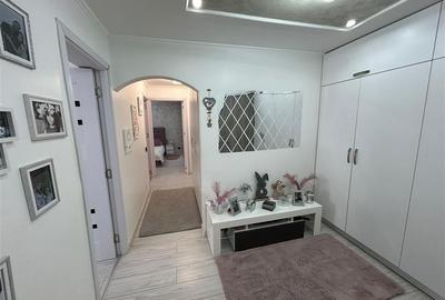 Apartament cu 3 camere  de vanzare, zona Comisia Centrala - 9