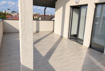 Apartament cu 2 camere decomandat în Titan