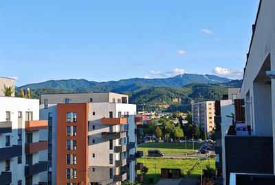Apartament cu 2 camere decomandat, mobilat în Avantgarden