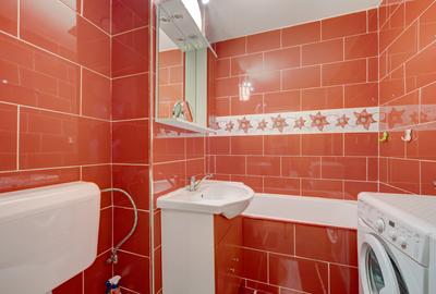 Apartament 3 camere decomandat, Titan, 1 Decembrie - 9