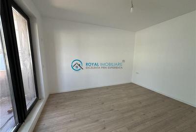 Royal Imobiliare - Vanzare Penthouse 3 camere zona Albert - 3