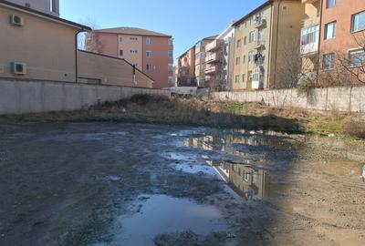 Teren Construcții intravilan de 840 mp, în Kamsas