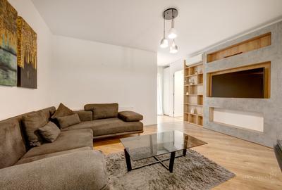 Apartament cu 3 camere semidecomandat, mobilat în Pipera