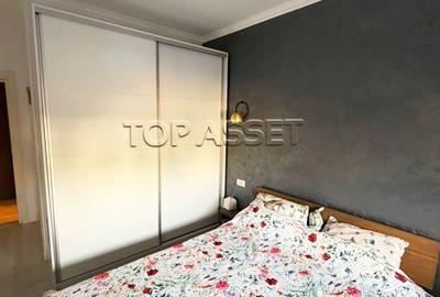 Grozavesti bloc nou - 3
