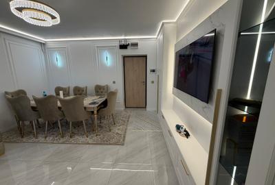 Apartament cu 3 camere decomandat în Titan