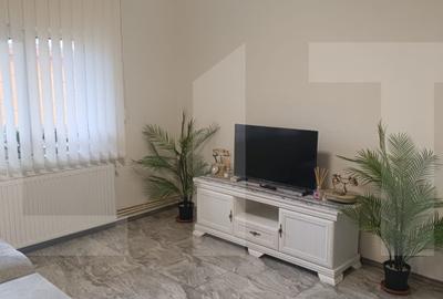 Apartament cu 2 camere semidecomandat, mobilat în Dâmbovița