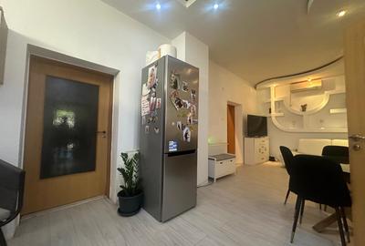 Casa 4 camere ... curte betonata si gradina ... 1 km de Shopping City - 5