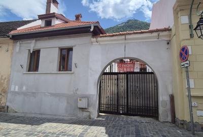 Casa unica Str Cerbului, Centru, singur in curte - 6