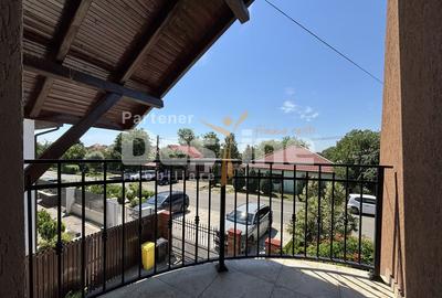Oferim spre PRIMA inchiere 1/2 duplex renovat complet. - 2