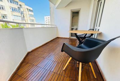 Apartament cu 3 camere decomandat, mobilat în Decebal