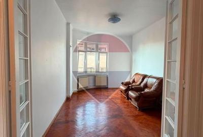 Apartament cu 3 camere in Centru Vechi - 10