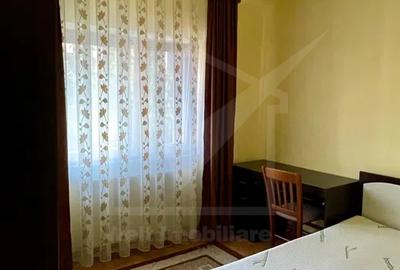 Apartament cu 3 camere decomandat, mobilat în Zorilor
