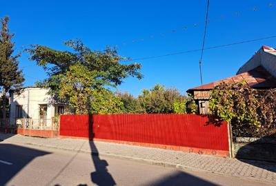Oportunitate dezvoltare/constructie  2 proprietati Casa+teren 2200 m2,zona buna, - 2