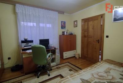 Casa individuala de vanzare, zona Mircea cel Batran - Garaj si pivnita - 8