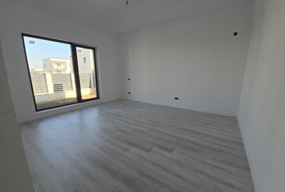 Oferta! 3 Camere - 4