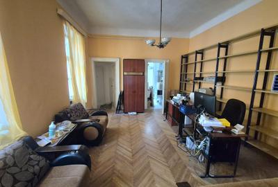 Apartament 2 camere, ultracentral Arad, Imobil reabilitat, Comision 0% - 7