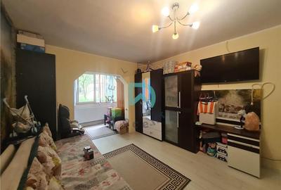 Apartament cu 2 camere decomandat în Astra