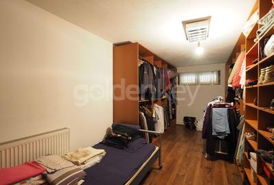 Vila cu 9 camere, 5 bai | D+P+1+M | 416mp teren - 27