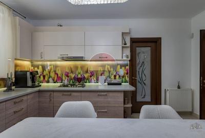 Vilă renovată P+1+M  | Foișor vitrat, grădină și jacuzzi - 30