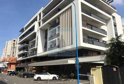 Apartament cu 2 camere decomandat, mobilat în Centrul Civic