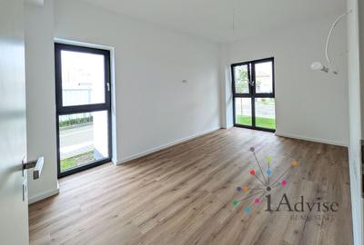 Apartament cu 3 camere decomandat în Tractorul