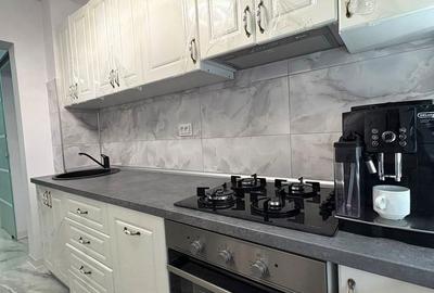 Apartament cu 2 camere decomandat, mobilat în Titan