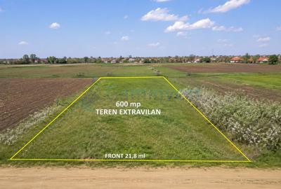 Teren agricol extravilan de 600 mp, în Sud