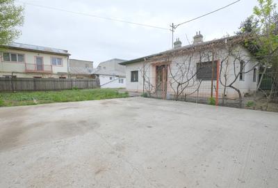 RAHOVA - Muntii Carpati, 580 mp. teren cu pozitie de colt si casa - 1
