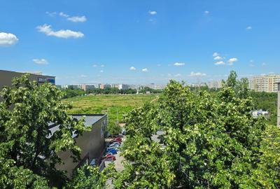 Apartament cu 2 camere decomandat în Titan