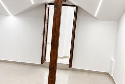 Apartament cu 4 camere semidecomandat în Central
