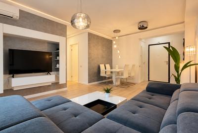 Apartament cu 3 camere decomandat, mobilat în Băneasa