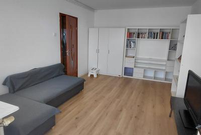 Apartament cu 2 camere decomandat în Unirii