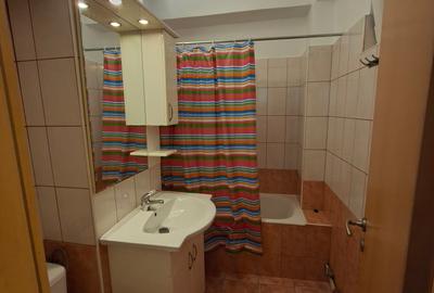 Central, apartament renovat - 10