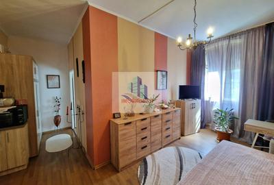 Apartament 2 camere la curte comuna - Strada General Traian Mosoiu. - 1