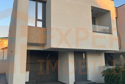 Vila deosebita de vanzare! - zona Mamaia Nord, pe malul lacului - 1