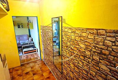 Vand apartament cu 4 camere in zona spitalul judetean,comision ,,0'' - 15
