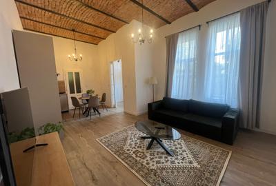 De vânzar apartament 2 camere, la curte, zona ultracentrală