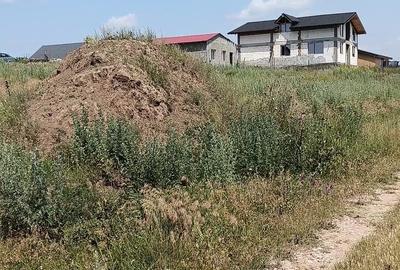 Vand 2700 mp in Sat Costi in zona lacului Vanatori - 2
