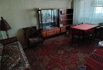 Apartament cu 2 camere decomandat, mobilat în Radu Negru
