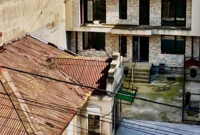 Vila cu potential rezidential sau investitie Faleza Nord 300 m de mare - 14