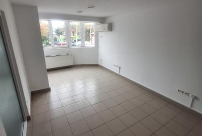 Delfinariu, cladire P+1 , spatiu depozitare 126 mp., curte 463 mp. - 11