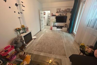 Apartament cu 3 camere decomandat în Berceni