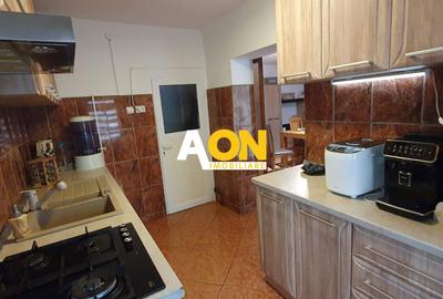 Casa cu 7 camere, 2 spatii comerciale, pretabila pt. birouri, Centru - 18